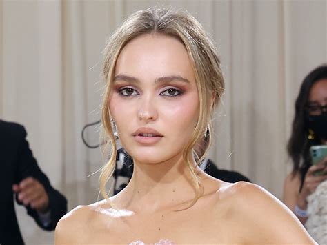 lily-rose depp nude idol